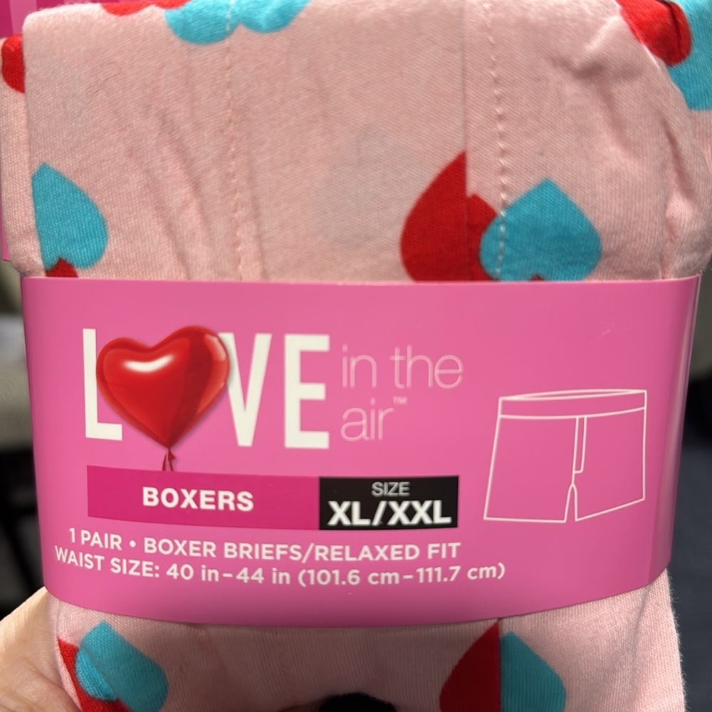 Boxer Briefs Relaxed Fit Mens XL XXL Love in the Air Pink or women
